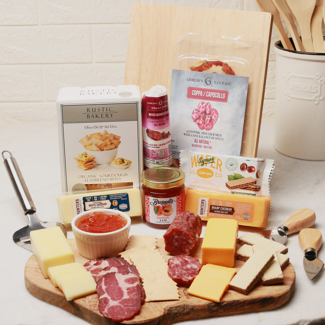 Sergio's Charcuterie & Cheese Board 11-Piece Holiday Collection